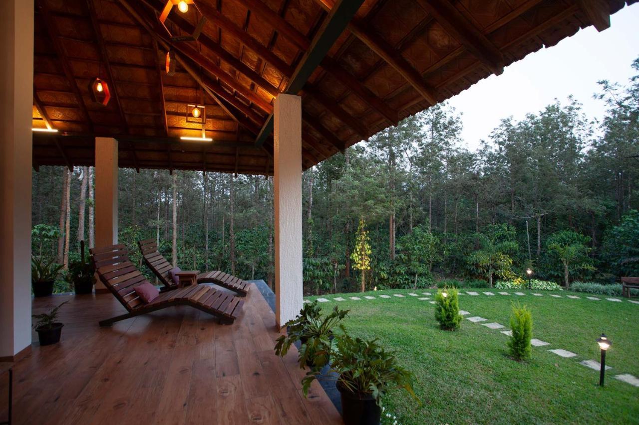 Stayvista At Cedar - Strelitzia 2Bhk With Breakfast And Jacuzzi Chikmagalūr Eksteriør bilde